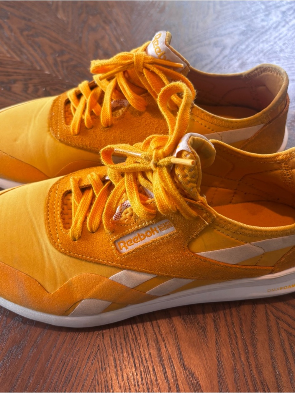 Reebok DMX Foam Sneakers women 8.5 Yellow Gold Running  Casual Lightweight - Picture 10 of 11